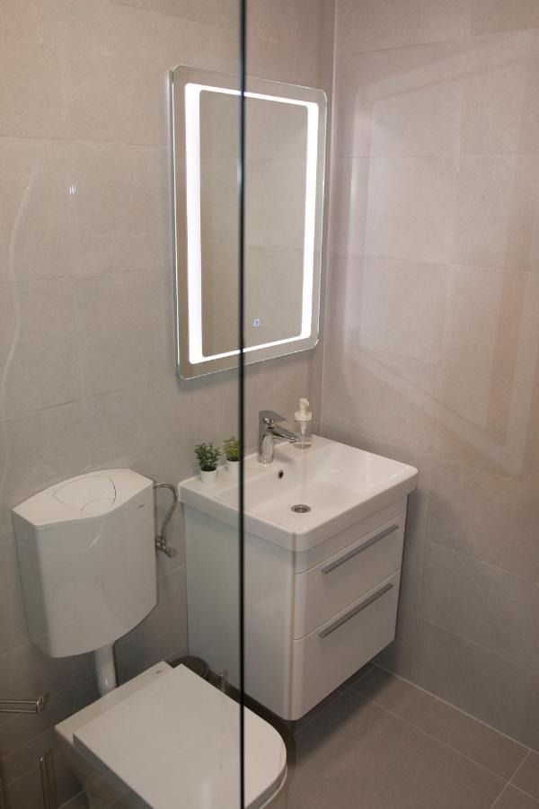 Memories Apartment Mostar Esterno foto